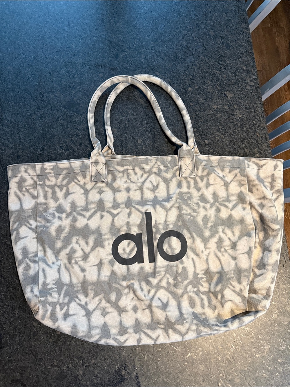 Alo tote bag - Picture 2 of 3